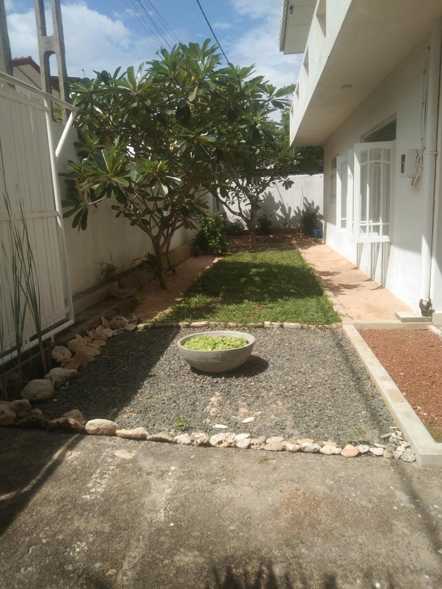 Ayu Hostel Ambalangoda  Buitenkant foto