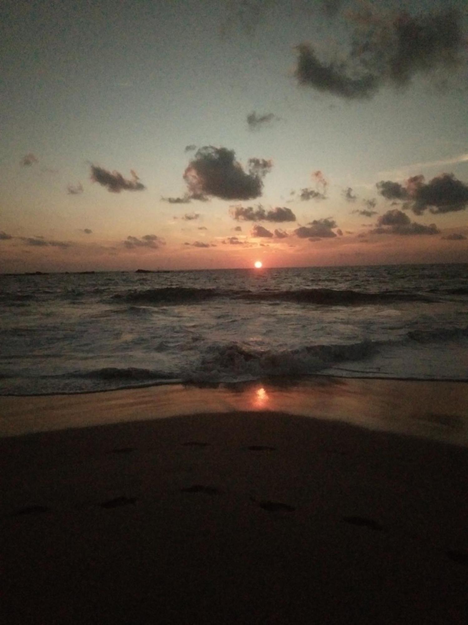 Ayu Hostel Ambalangoda  Buitenkant foto